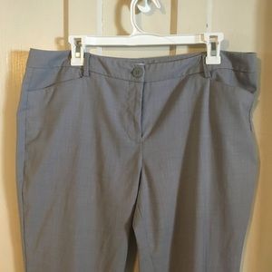 GREY CAPRI STRETCH PANTS